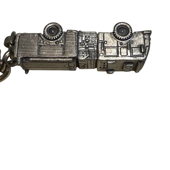 FFBI Firefighters Burn Institute Fire Truck Keychain Pewter Tone Metal 4¾" - Picture 5 of 8